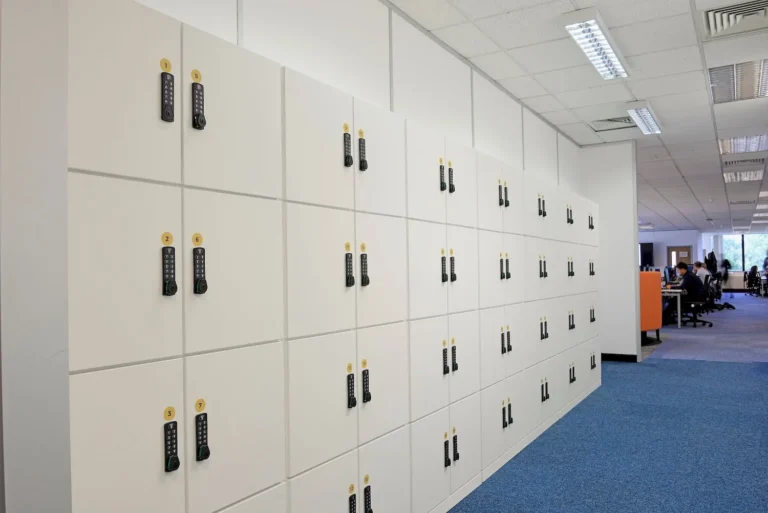 Electronic locks on lockers in an office